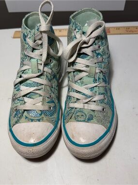 Converse Kids 3 (35 EUR) High-Top Sneakers in Teal & White W/ Ocean Graphic